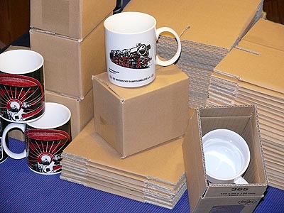 Karton für Tassen